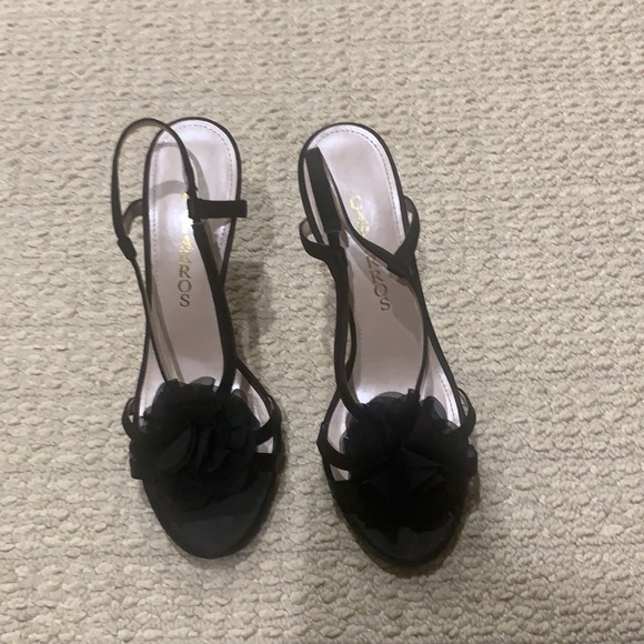 Caparros heals with flower 7 1/2 - Picture 5 of 8